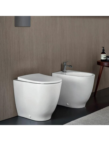 Sanitari Filo muro Geberit serie Acanto vaso 500.824.00.1 scarico Rimfree sedile incluso bidet 500.603.01.2 monoforo in ceram...