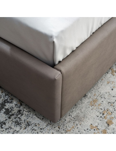 Camera da letto Blegina colore cashmere con armadio 2 ante scorrevoli e letto matrimoniale imbottito - Kallea